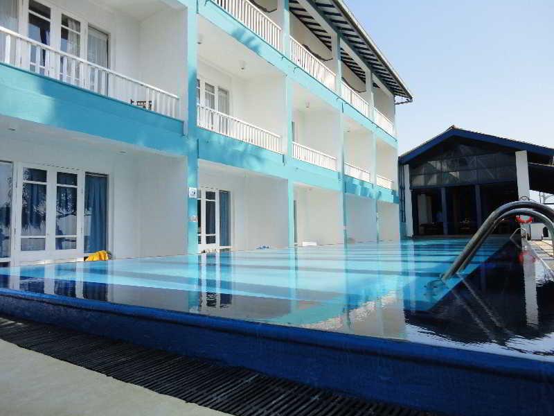 Hotel Sunset Beach เนกอมโบ ภายนอก รูปภาพ