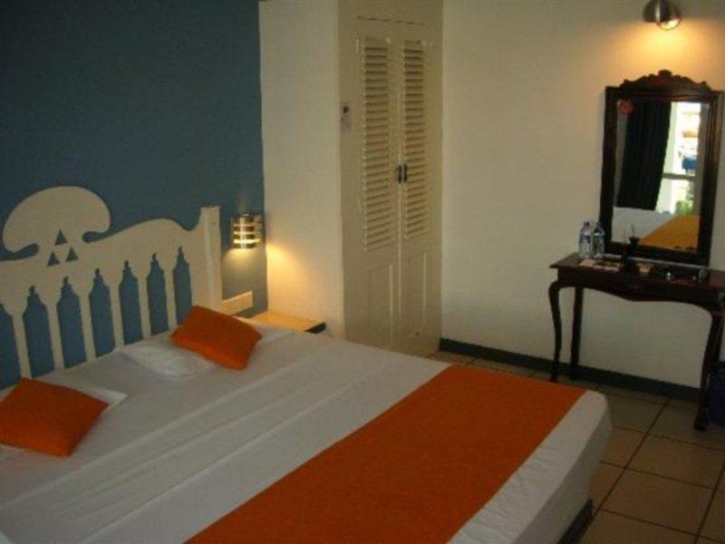 Hotel Sunset Beach เนกอมโบ ภายนอก รูปภาพ